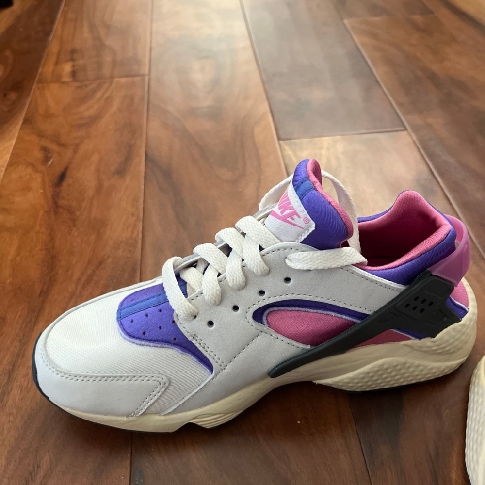 Custom Nike Huarache Runners Size 6.5